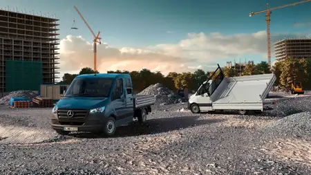 Transporter mit Pritsche von Mercedes-Benz